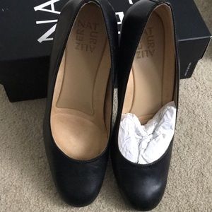 Naturalized Emily black leather